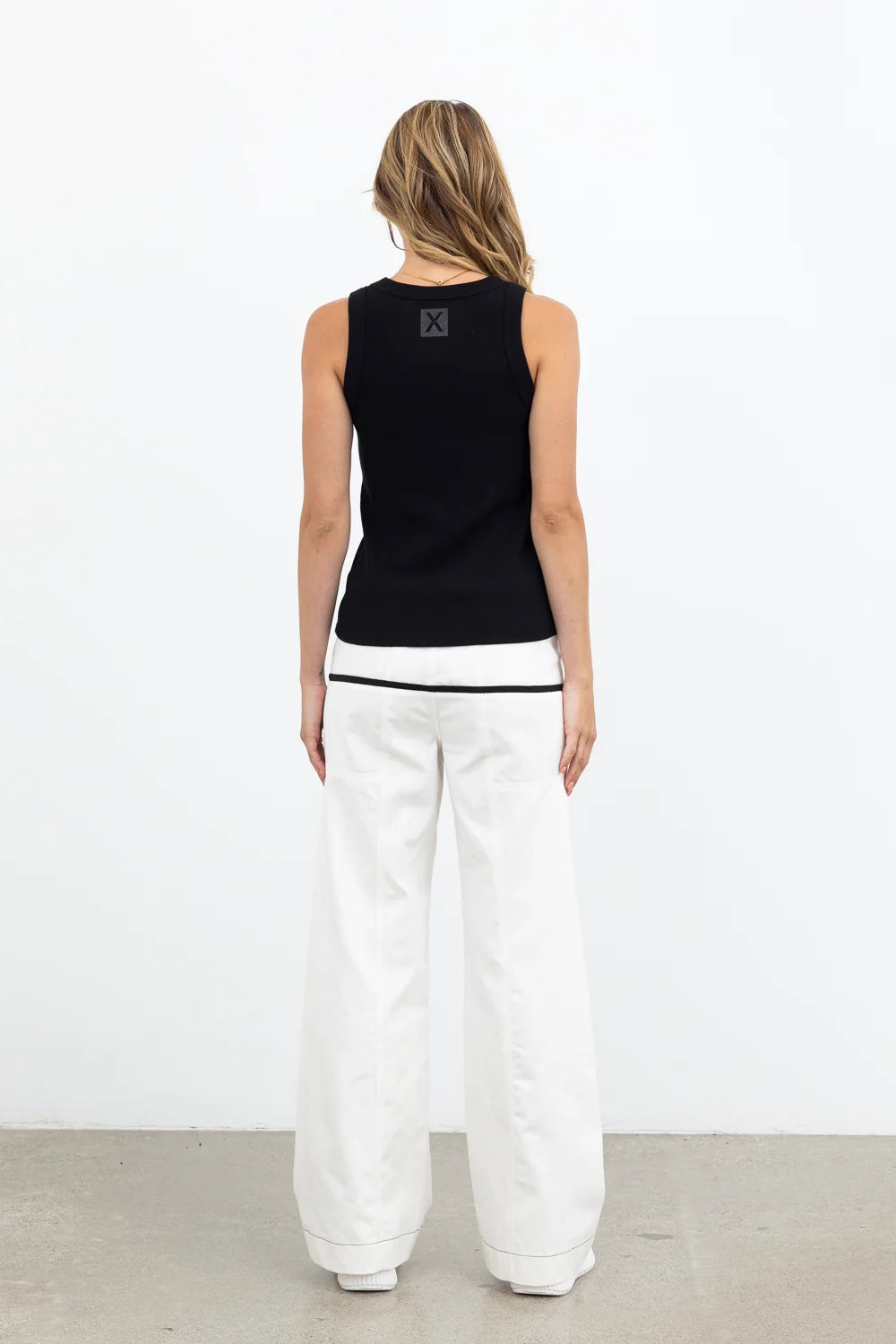 Refraction Singlet / Black