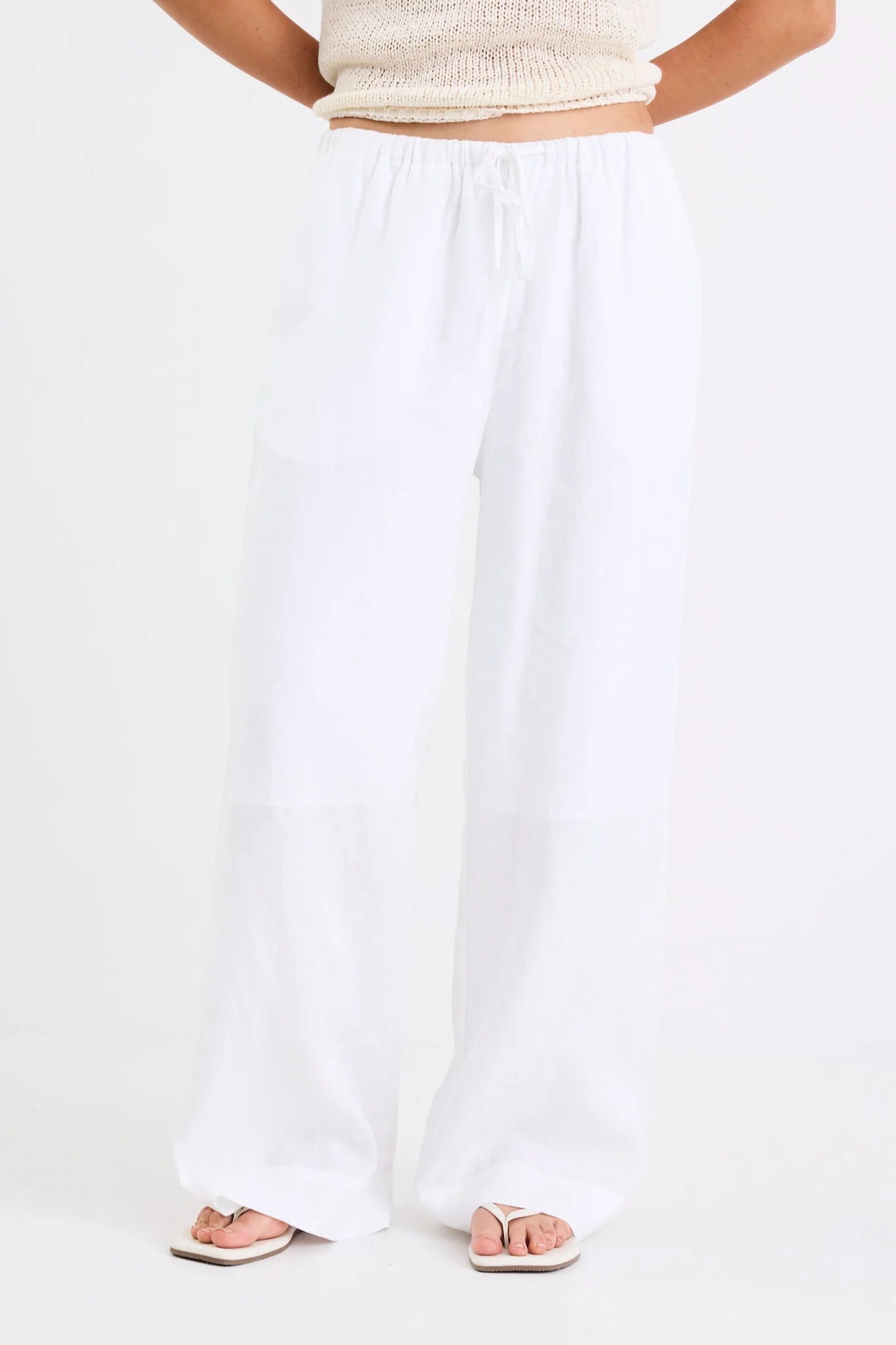 Wellness Linen Pull On Wide Leg Pants / White