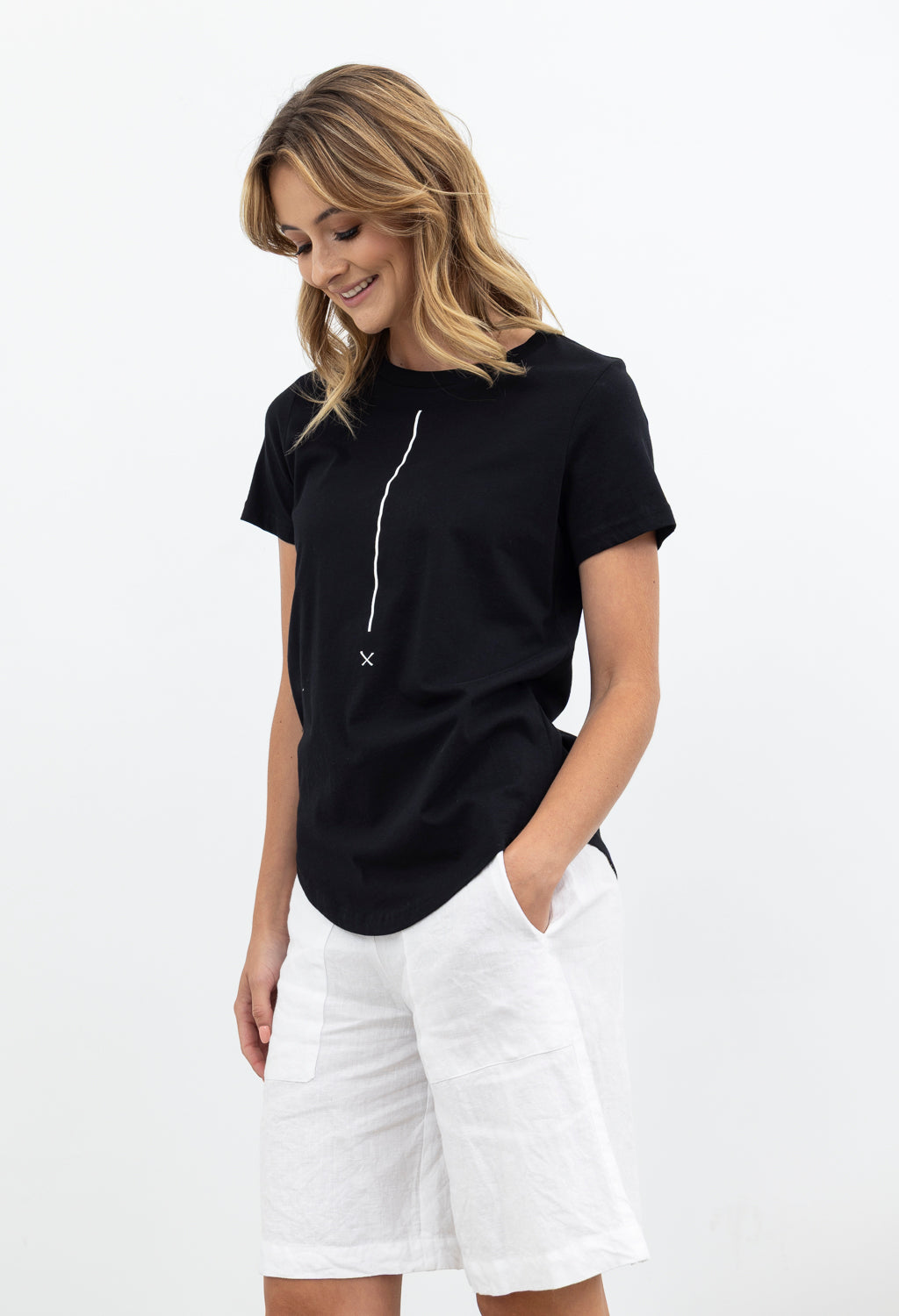 Scene Stealer Tee / Black-White Print