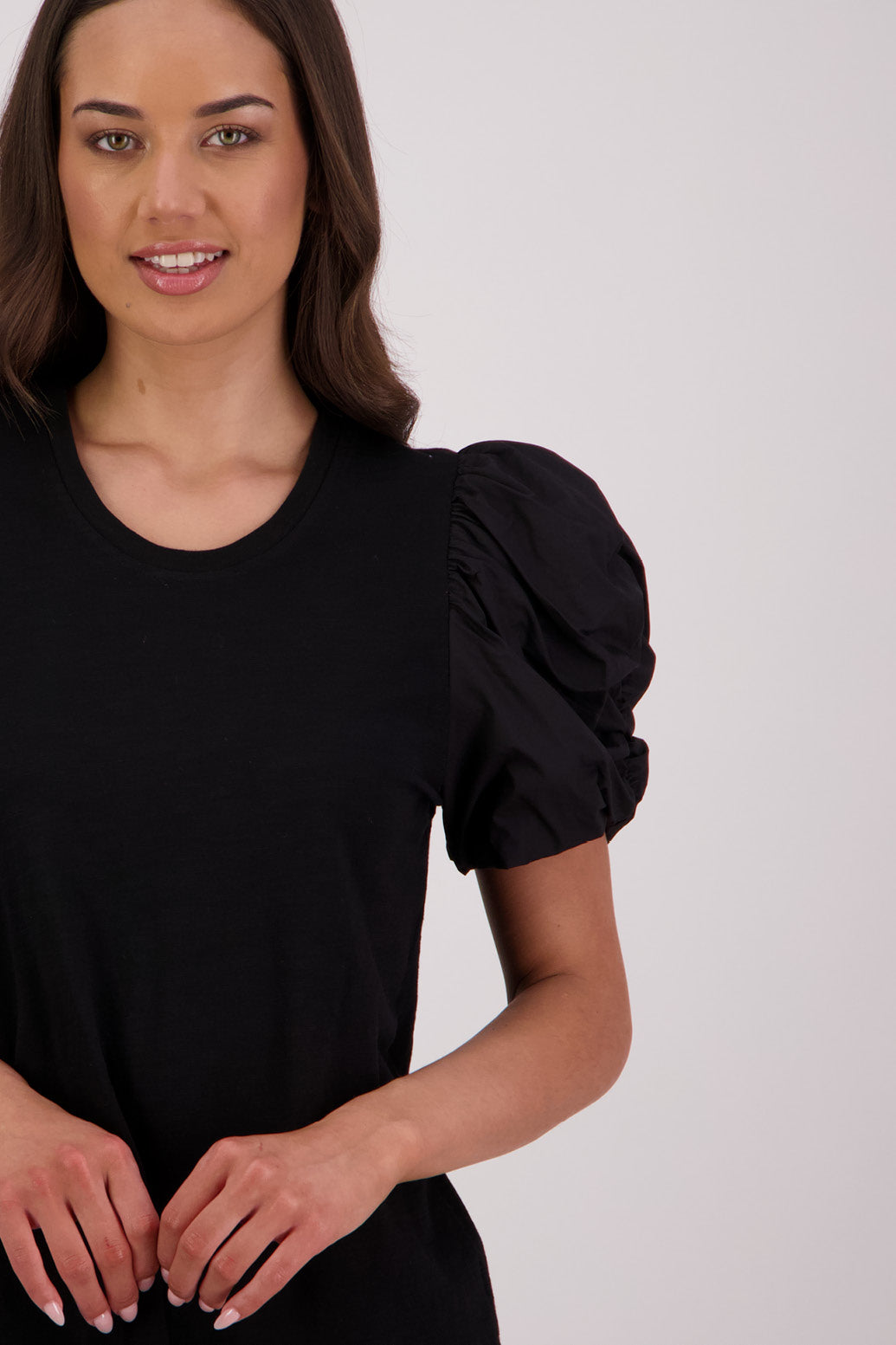 Suzie Tee / Black