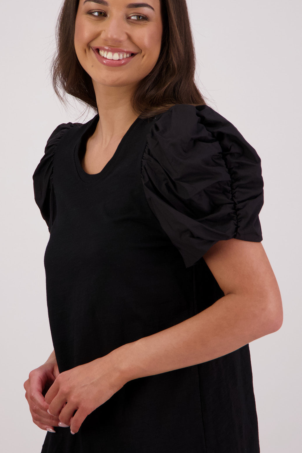Suzie Tee / Black