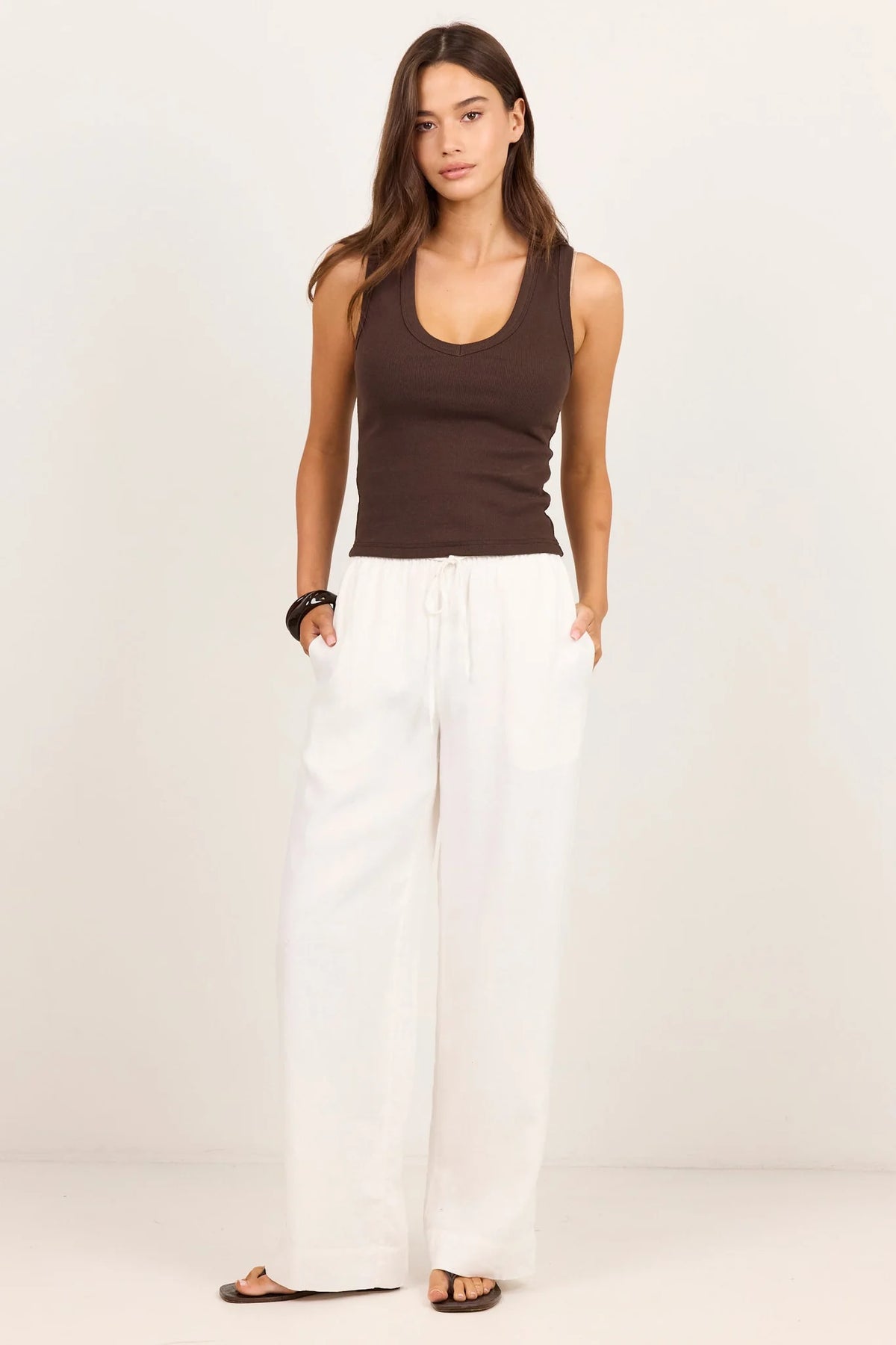 Wellness Linen Pull On Wide Leg Pants / White