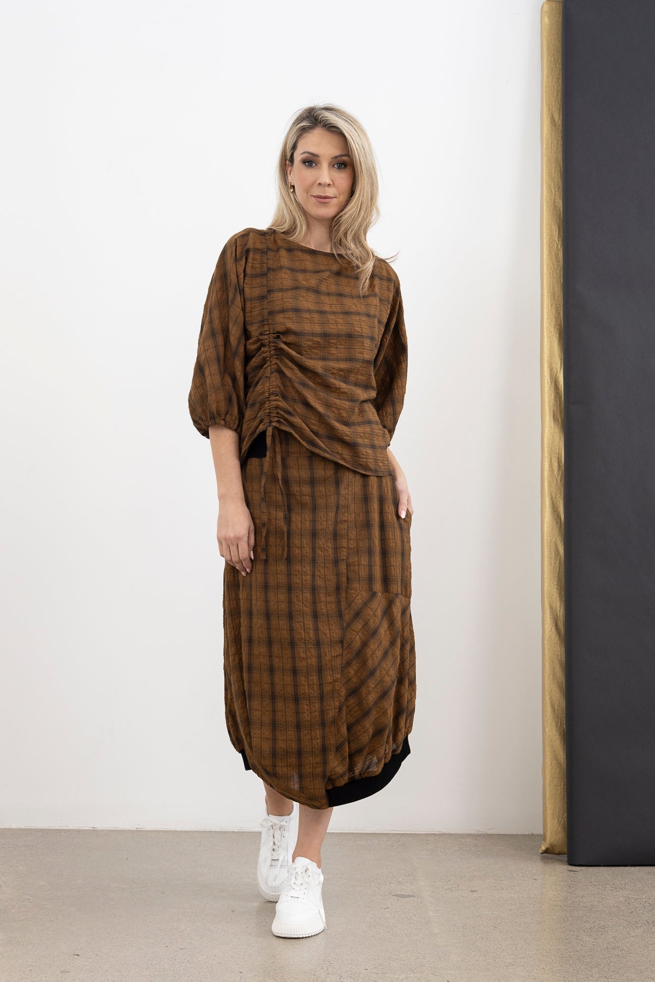 Whispering Top / Tan