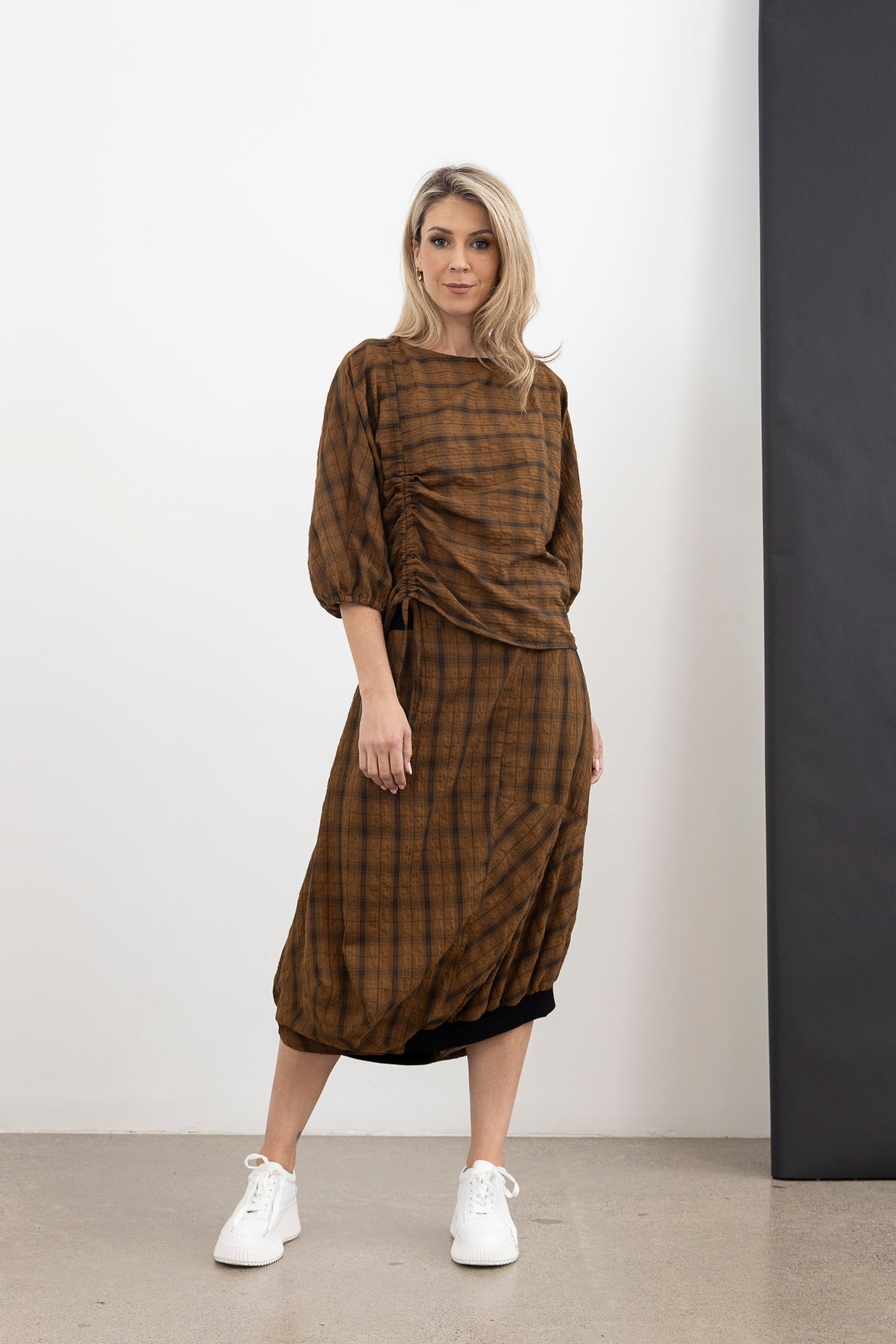 Whispering Top / Tan