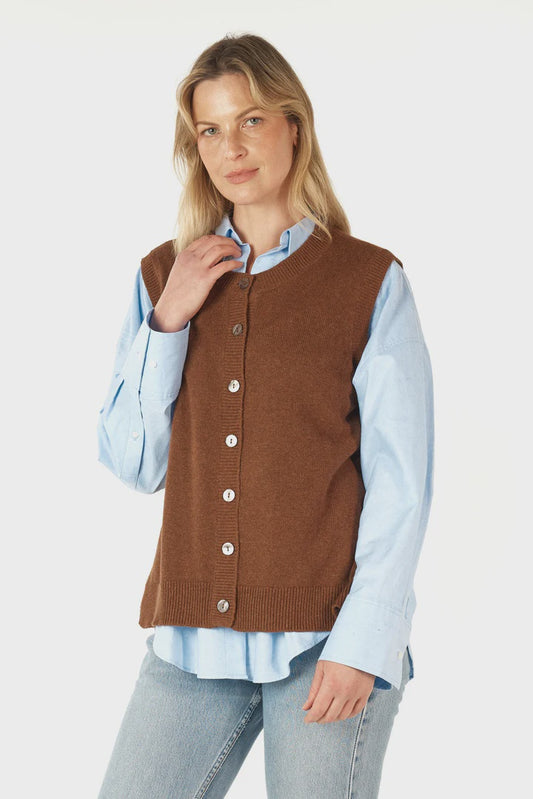 Essential Button Vest / Coffee
