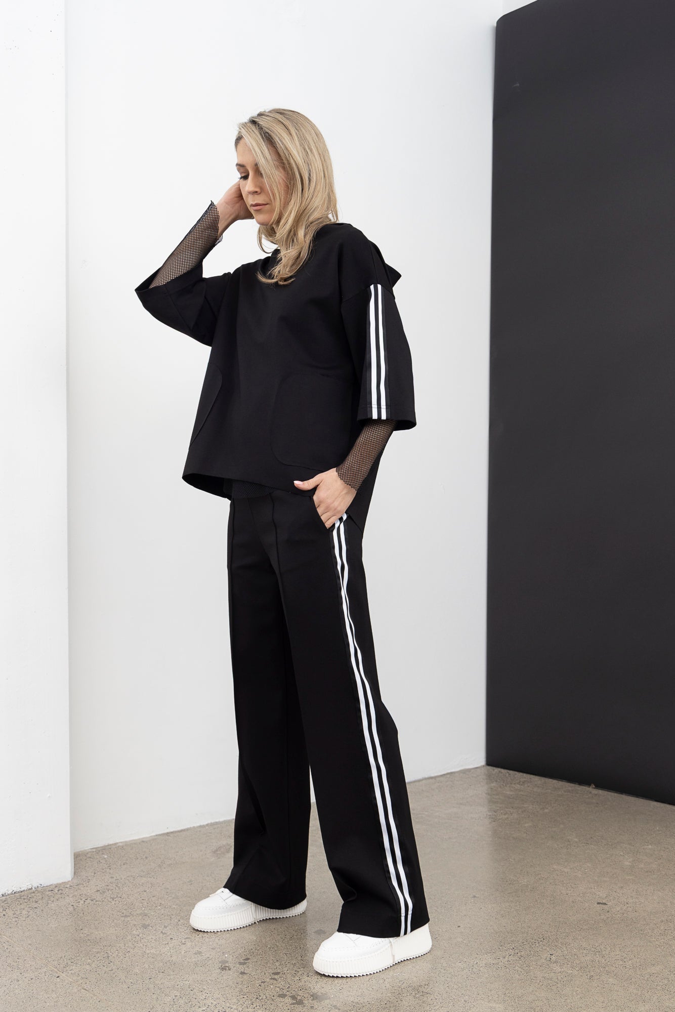 Drift Hooded Top / Black