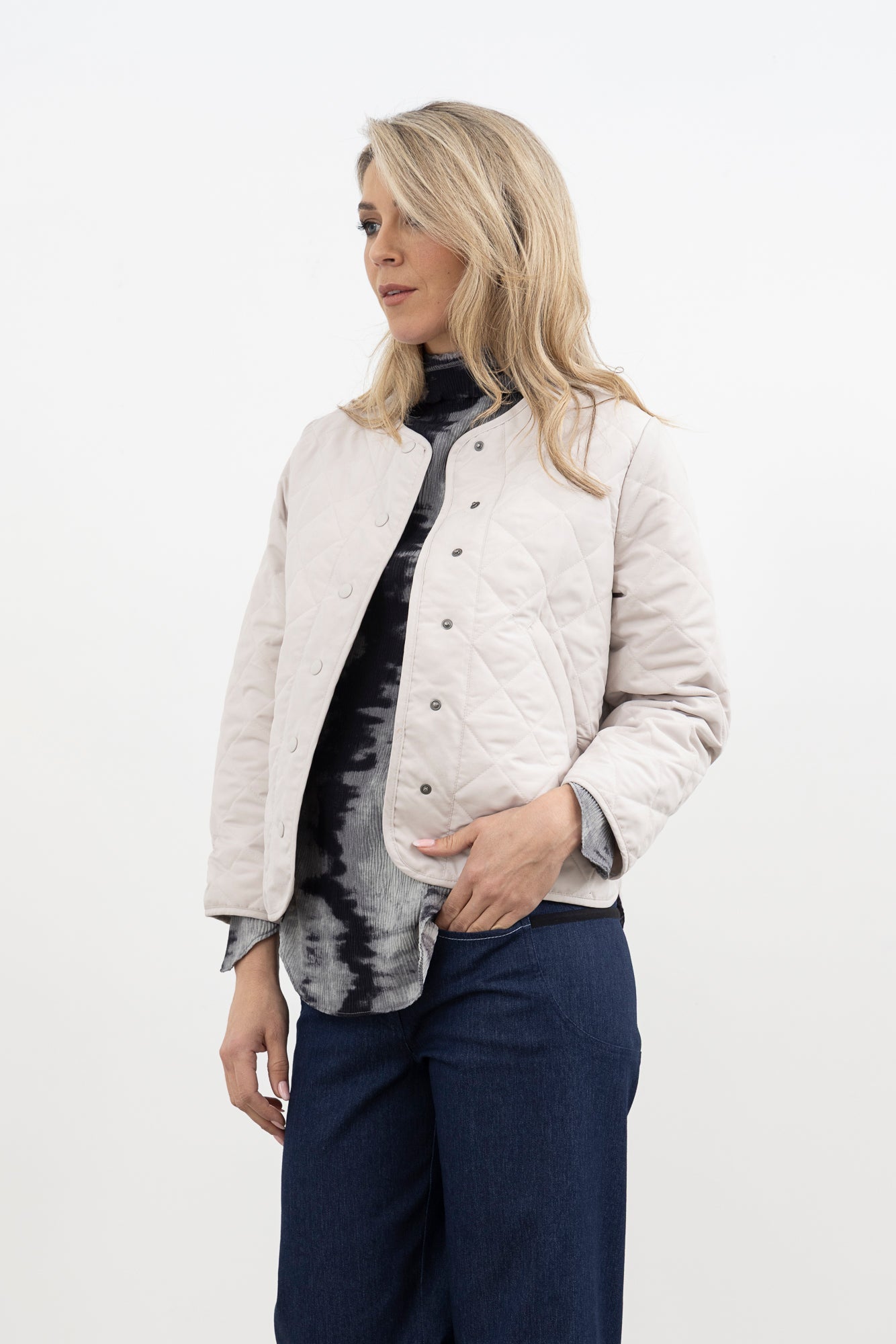 Live in the Moment Jacket / Ivory
